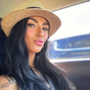 Meet your Posher, Chelsey